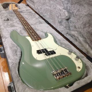 フェンダー(Fender)のFender American Professional プレベ (エレキベース)