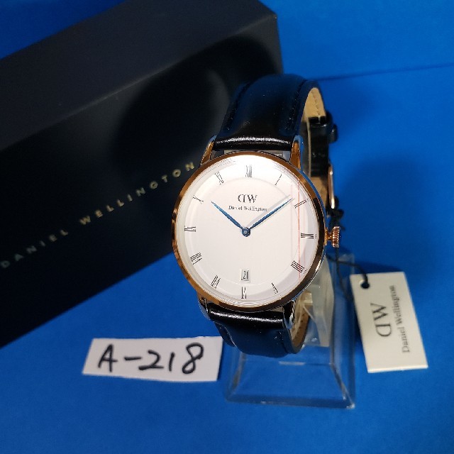 Daniel Wellington - A-218新品34mm❤ダニエルウェリントン♥DAPPER♥激安価格♥送料無料の通販 by ★GOLGO★'s shop｜ダニエルウェリントンならラクマ