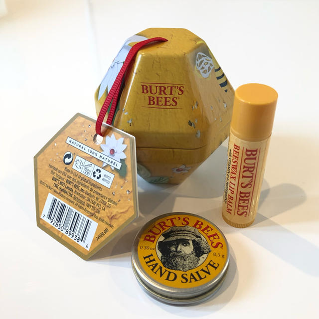 BURT'S BEES(バーツビーズ)のBurt's Bees(バーツビーズ) リップバーム4.2gハンドサルブ8.5g コスメ/美容のスキンケア/基礎化粧品(リップケア/リップクリーム)の商品写真