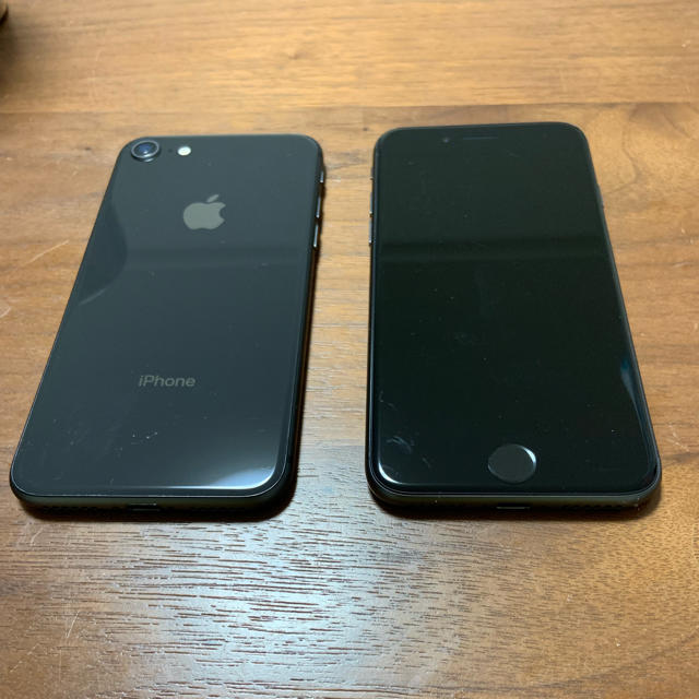 iPhone8  スペースグレー