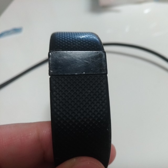 【ジャンク】 fitbit charge HR スポーツ/アウトドアのトレーニング/エクササイズ(トレーニング用品)の商品写真