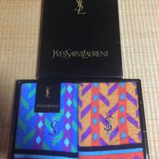 サンローラン(Saint Laurent)のイヴ・サンローランタオル二枚セット新品(タオル/バス用品)