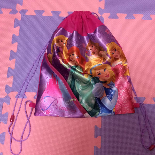 ディズニープリンセス♡ レディースのバッグ(リュック/バックパック)の商品写真