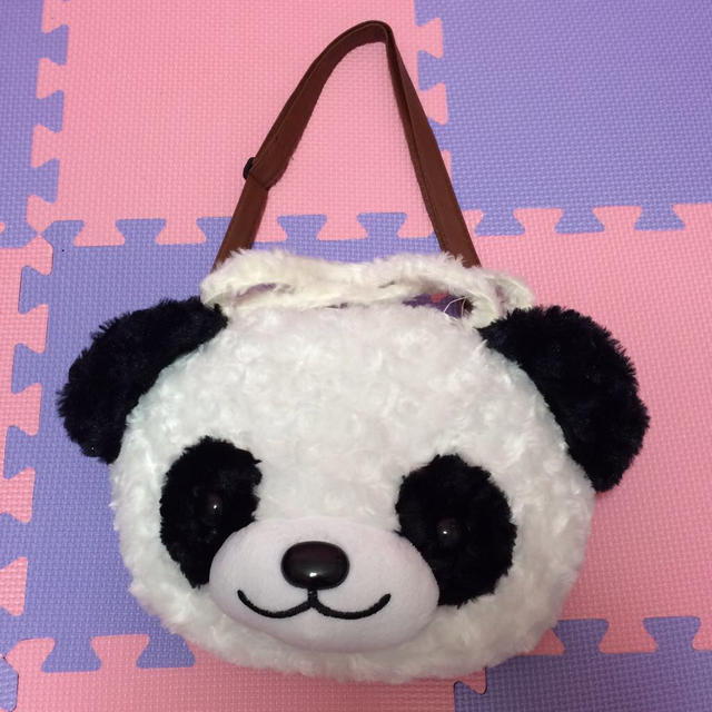 パンダちゃんバッグ♡ レディースのバッグ(ショルダーバッグ)の商品写真