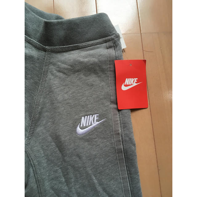 NIKE(ナイキ)の新品 NIKE 子供 ベビー 90 キッズ/ベビー/マタニティのキッズ服男の子用(90cm~)(パンツ/スパッツ)の商品写真