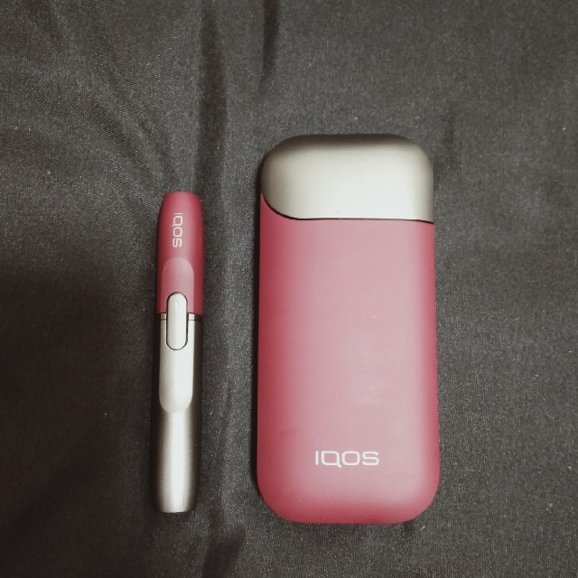 iQOS2.4プラス　ダークレッド　限定カラー値下げします