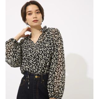 アズールバイマウジー(AZUL by moussy)のレオパード柄ボリュームスリーブブラウス(シャツ/ブラウス(長袖/七分))