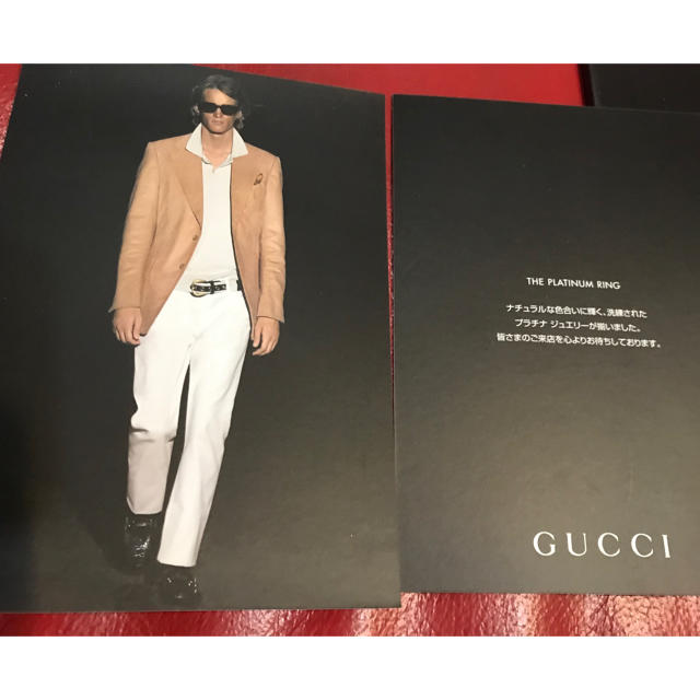 Gucci(グッチ)のアベンタドール様　グッチ GUCCI 時計 カタログ パンフ ポストカード 2枚 エンタメ/ホビーの本(ファッション/美容)の商品写真