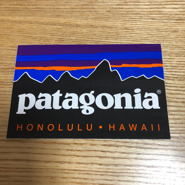 patagonia(パタゴニア)のパタゴニアステッカー 自動車/バイクのバイク(ステッカー)の商品写真