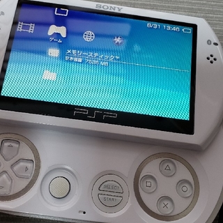 【美品】PSPgo ＋メモステ8GB