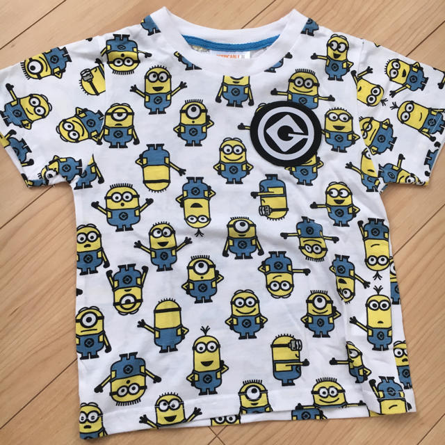 ミニオン(ミニオン)のTシャツ キッズ 120 キッズ/ベビー/マタニティのキッズ服男の子用(90cm~)(Tシャツ/カットソー)の商品写真