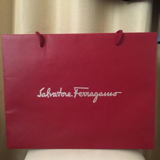 サルヴァトーレフェラガモ(Salvatore Ferragamo)の【ブランド紙袋】フェラガモ Salvatore Ferragamo紙袋2つセット(ショップ袋)