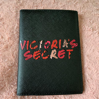 ヴィクトリアズシークレット(Victoria's Secret)のビクトリアシークレット パスポートケース(パスケース/IDカードホルダー)