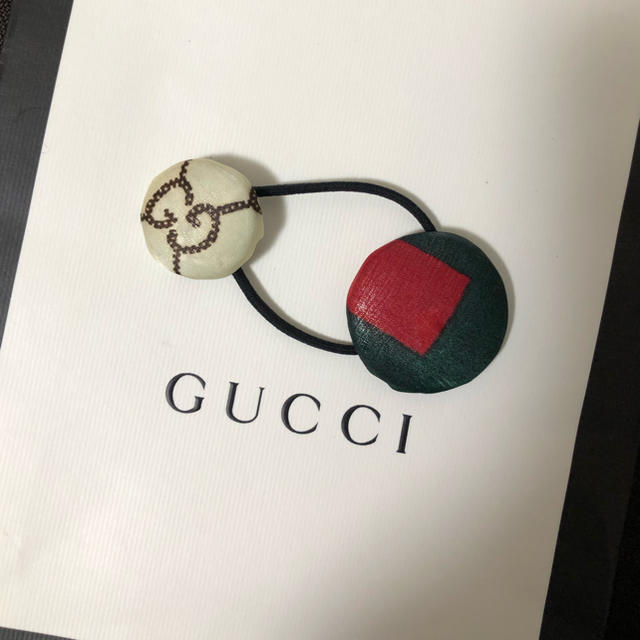 Gucci(グッチ)のヘアゴム  ハンドメイドのアクセサリー(ヘアアクセサリー)の商品写真