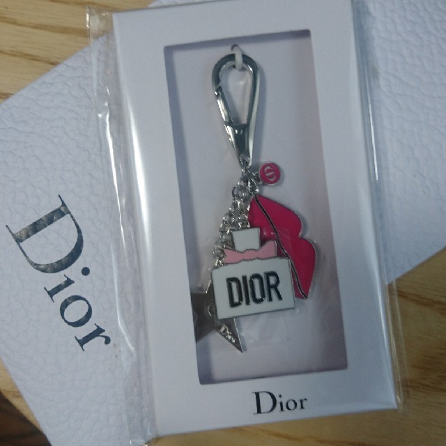 Dior(ディオール)のDiorキーチャームノベルティ レディースのファッション小物(キーホルダー)の商品写真