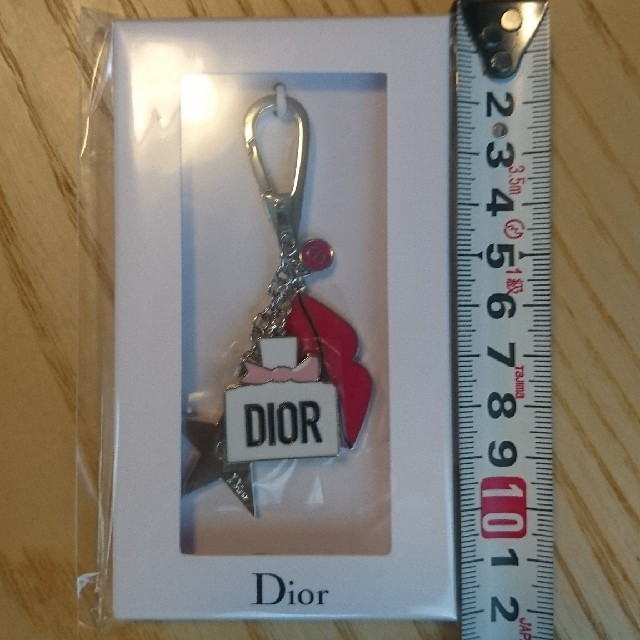 Dior(ディオール)のDiorキーチャームノベルティ レディースのファッション小物(キーホルダー)の商品写真