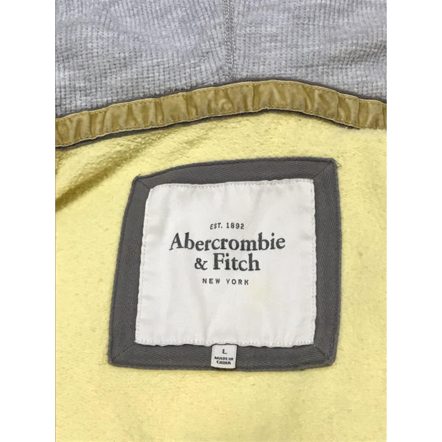 Abercrombie&Fitch(アバクロンビーアンドフィッチ)のアバクロンビー&フィッチ 可愛い ライトイエロー パーカー Lサイズ レディースのトップス(パーカー)の商品写真