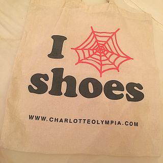 シャルロットオリンピア(Charlotte Olympia)のシャーロットオリンピア トートバッグ 本日限定価格(ショルダーバッグ)