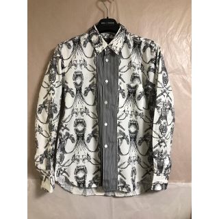 コムデギャルソンオムプリュス(COMME des GARCONS HOMME PLUS)の早い者勝ち！！plus ブラック期 ゴシックプリントシャツ(シャツ)