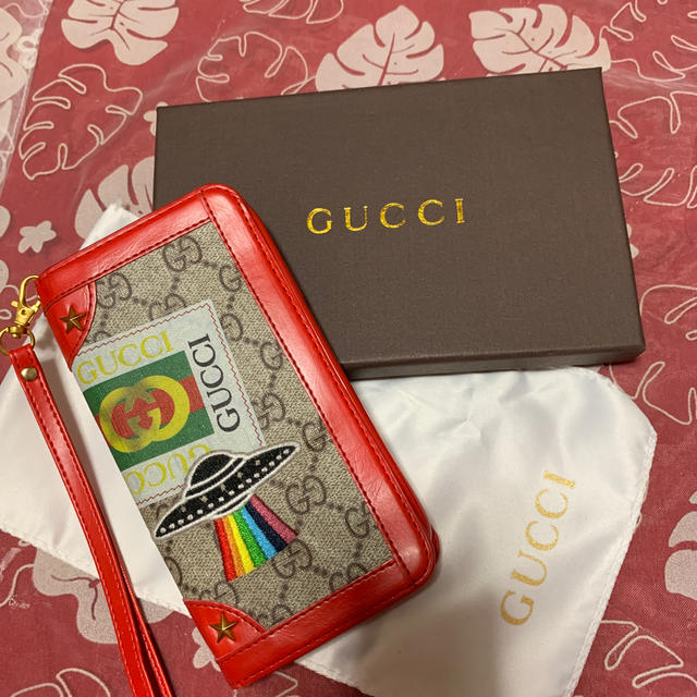 Gucci - カシ様専用  GUCCI  iPhoneXR  手帳型ケース 赤の通販