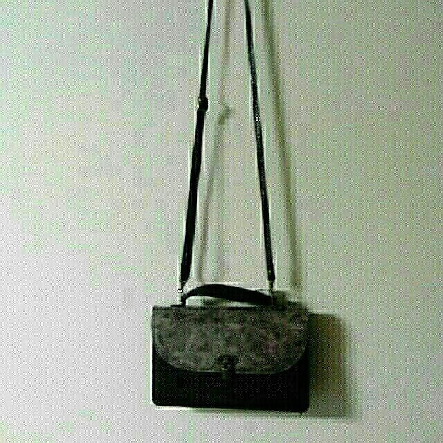 axes femme(アクシーズファム)のショルダー付きお財布ポーチ レディースのファッション小物(財布)の商品写真