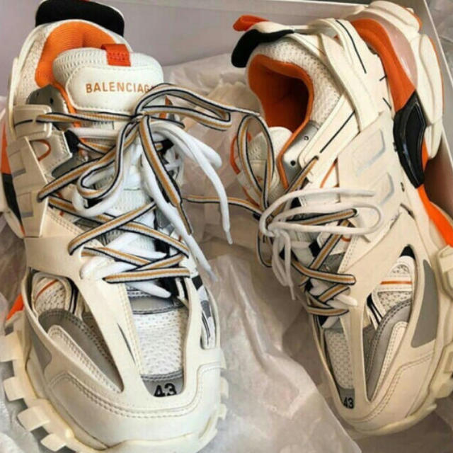 Balenciaga(バレンシアガ)のBALENCIAGA Track トラック オレンジ 43 メンズの靴/シューズ(スニーカー)の商品写真