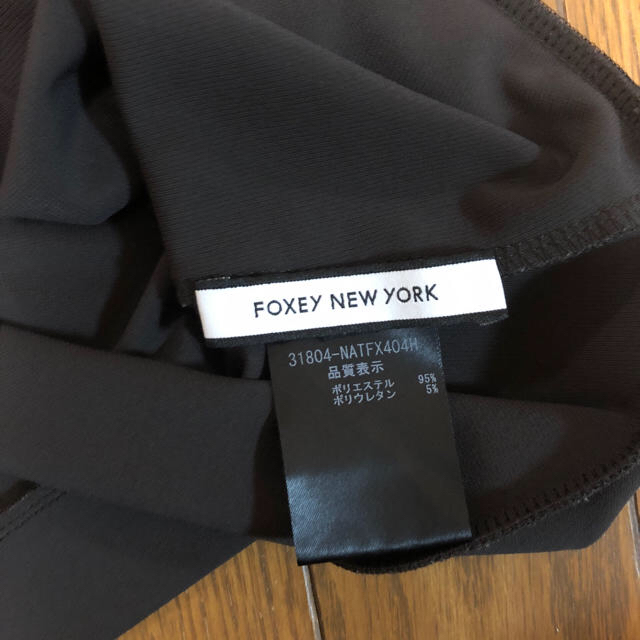 FOXEY(フォクシー)のフォクシー ノースリーブ 38 レディースのトップス(カットソー(半袖/袖なし))の商品写真