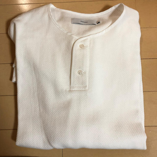 COMOLI(コモリ)のグラフペーパー(graphpaper)ヘンリーネックt メンズのトップス(Tシャツ/カットソー(半袖/袖なし))の商品写真