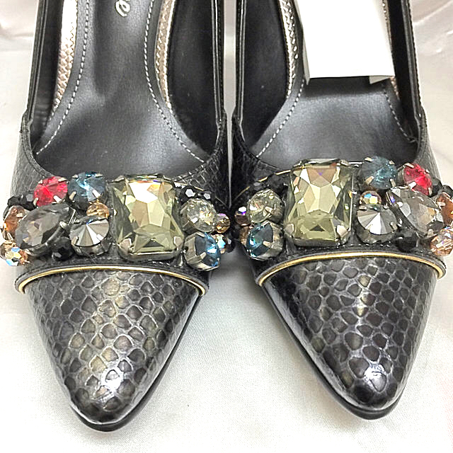 DIANA(ダイアナ)の日本未発売‼️高級‼️ハンドメイド ヤギ革 エナメル パンプス  ハイヒール レディースの靴/シューズ(ハイヒール/パンプス)の商品写真