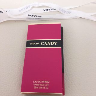 プラダ(PRADA)のPRADA CANDY 香水1.5ml(香水(女性用))