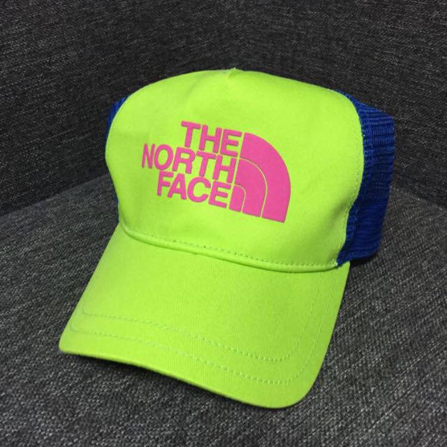 THE NORTH FACE(ザノースフェイス)の値下げ！未使用★ノースフェイス キャップ レディースの帽子(キャップ)の商品写真