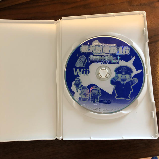 Wii(ウィー)の桃太郎電鉄16 北海道大移動の巻！ エンタメ/ホビーのゲームソフト/ゲーム機本体(家庭用ゲームソフト)の商品写真