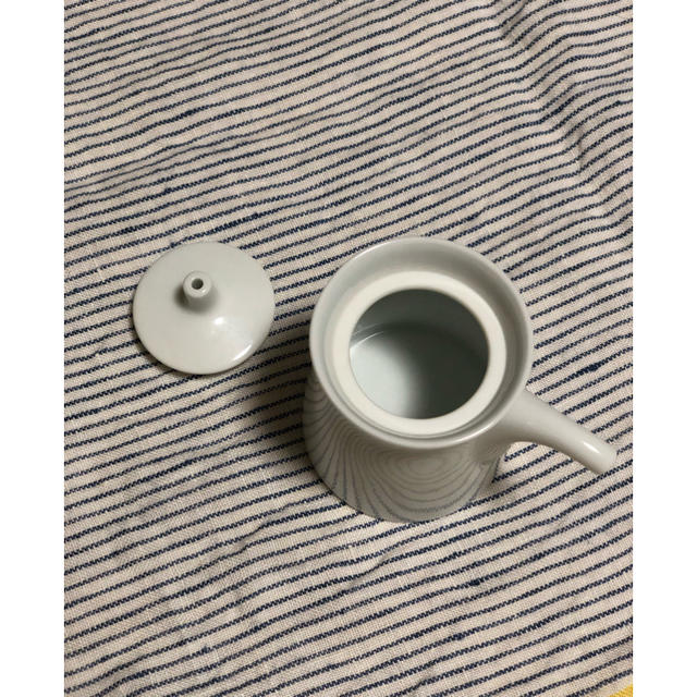 白山陶器(ハクサントウキ)の白山陶器 G型しょうゆさし(小) 白磁 インテリア/住まい/日用品のキッチン/食器(食器)の商品写真