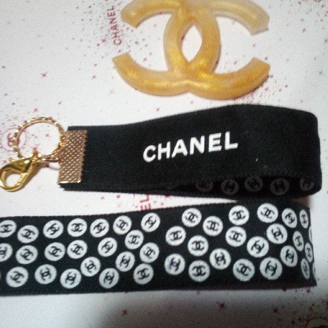 CHANEL - 残1CHANEL希少リボンチャームリメイクの通販 by なし｜シャネルならラクマ