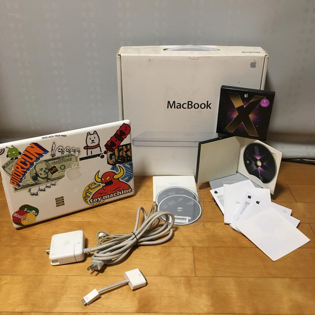 Mac Book wi-fi Core2 2.0GHz  メモリ1G