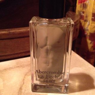 アバクロンビーアンドフィッチ(Abercrombie&Fitch)のアバクロ 香水 Fierce(香水(男性用))