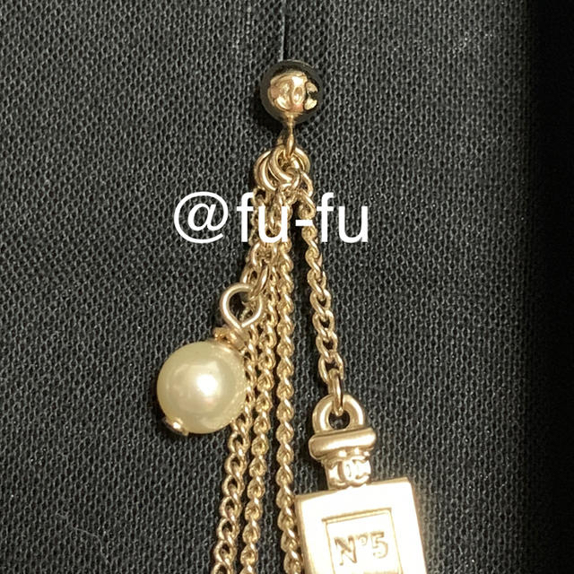 新品 CHANEL ゴールド ハート パール 香水瓶 ピアス