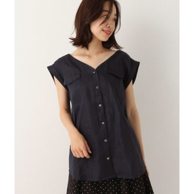 apart by lowrys(アパートバイローリーズ)の【定価6,480円】【美品】LヘリンボンNCシャツ apartbylowrys レディースのトップス(シャツ/ブラウス(半袖/袖なし))の商品写真