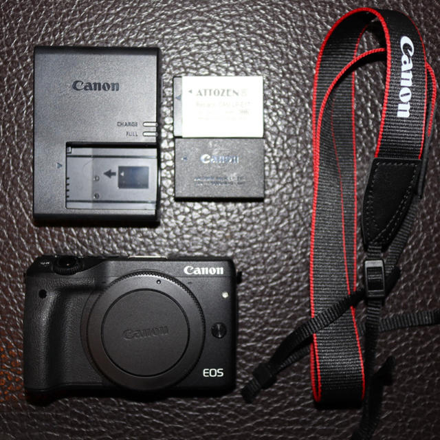 Canon EOS M3 ミラーレス一眼 ボディのみ ブラック 黒 美品-