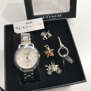 【新品•未使用】coach コーチレディース腕時計‼️星型チャーム付き❗️