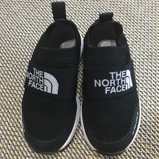 THE NORTH FACE(ザノースフェイス)のnahuyu様専用 THE NORTH FACE  ULTRA LOWⅢ 16 キッズ/ベビー/マタニティのキッズ靴/シューズ(15cm~)(スニーカー)の商品写真