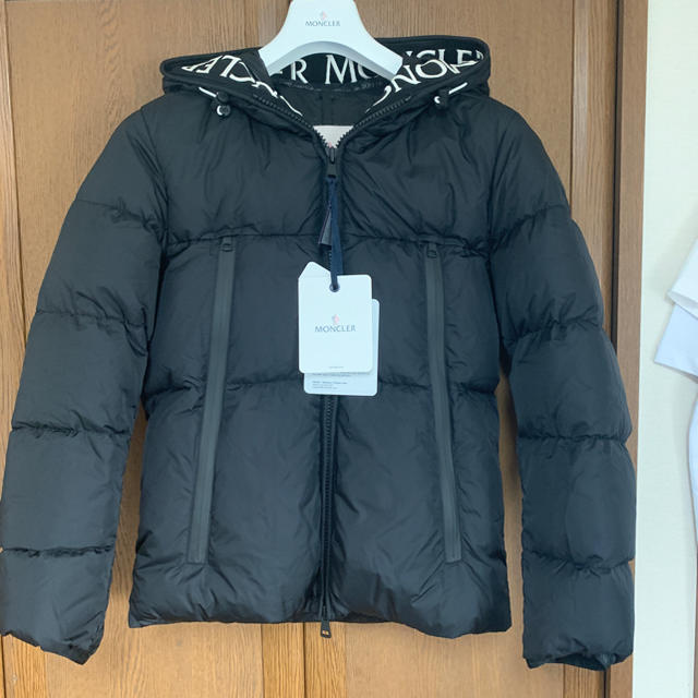 MONCLER(モンクレール)の100正規品 モンクレール ダウンジャケット MONTCLAR 0サイズ メンズのジャケット/アウター(ダウンジャケット)の商品写真