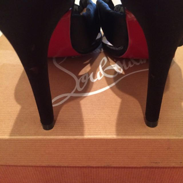 Christian Louboutin(クリスチャンルブタン)の専用 レディースの靴/シューズ(サンダル)の商品写真