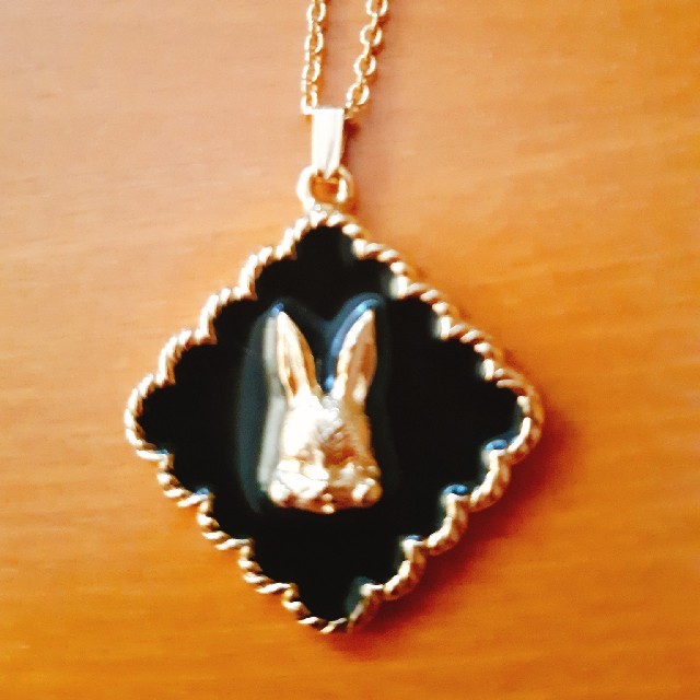 franche lippee(フランシュリッペ)のフランシュリッペ　ウサギのネックレス レディースのアクセサリー(ネックレス)の商品写真