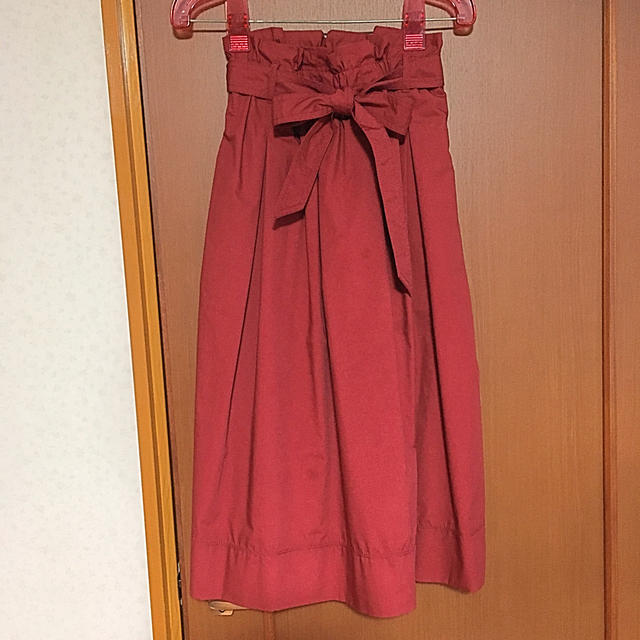 UNIQLO(ユニクロ)のUNIQLO ハイウエストフレアースカートS レディースのスカート(ロングスカート)の商品写真