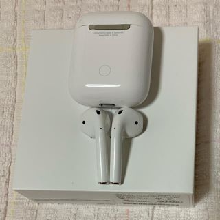 アップル(Apple)のAirPods 第一世代(ヘッドフォン/イヤフォン)