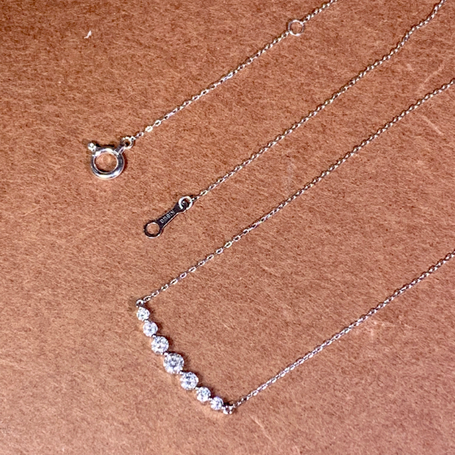 ラインネックレス ダイヤモンド0.30ct ダイヤモンドネックレスの通販 by ジェム's shop｜ラクマ