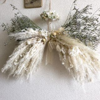 angel's wing 〜天使の羽に花かんむりを添えて〜(スワッグ49)の通販 by