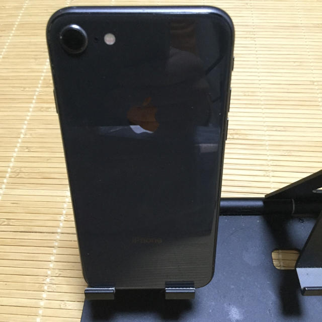 【美品】iphone8 docomo 64G スペースグレイスマホ
