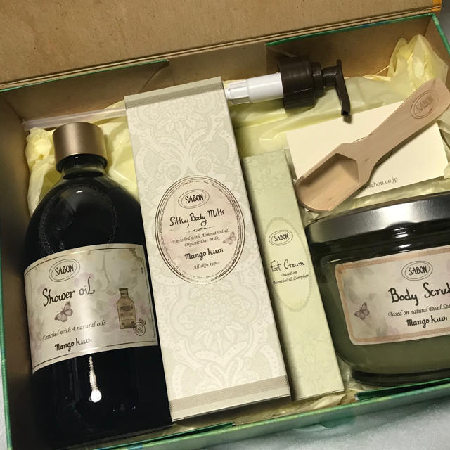 SABON マンゴーキウイセット